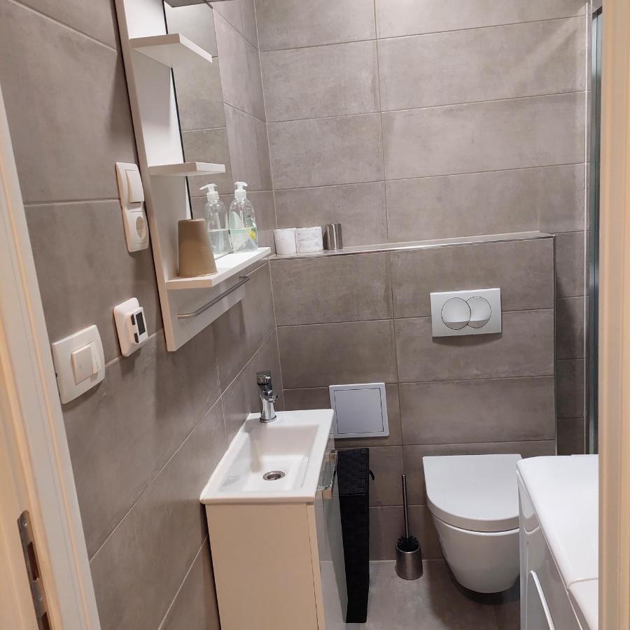 Nice And Modern Apartment Emili Split Kültér fotó