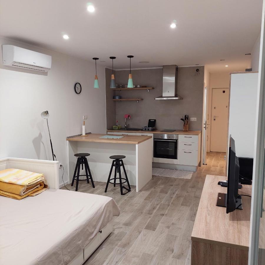 Nice And Modern Apartment Emili Split Kültér fotó