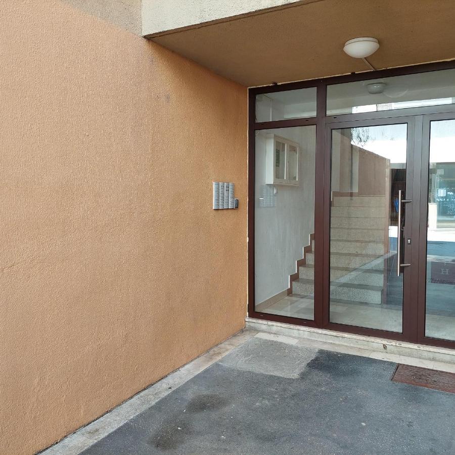 Nice And Modern Apartment Emili Split Kültér fotó